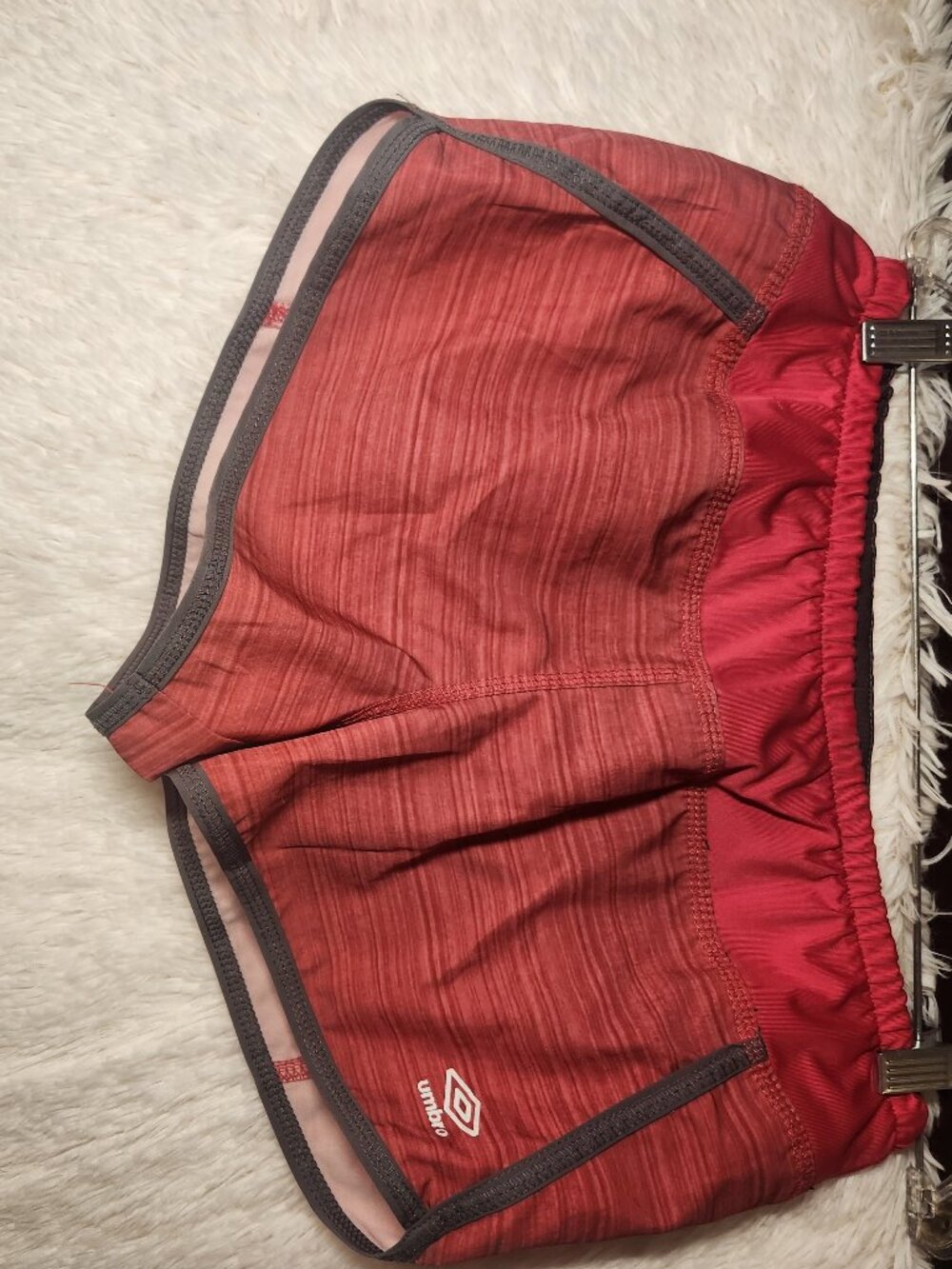 Umbro Heathered Brick Red Athletic Shorts with Gray Trim Women Size Large